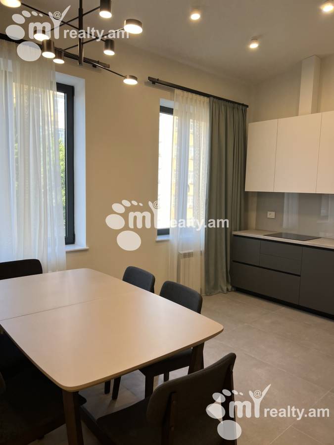 3 սենյականոց բնակարան վարձով Սայաթ-Նովայի պող, Կենտրոն Երևան, 158181