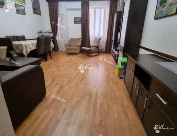 bnakaran/3-senyakanoc/Amiryan+St/Center/Yerevan