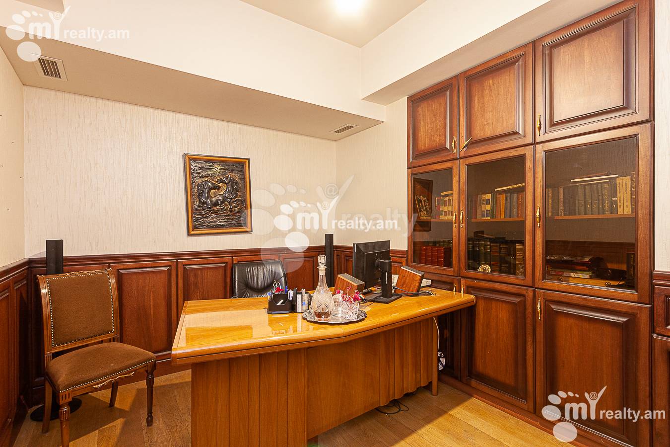6 bedroom apartment for rent rue d'Amiryan, Center Yerevan, 150506
