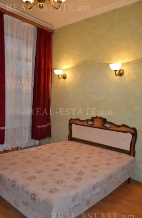 3 սենյականոց բնակարան  Աբովյան փող, Կենտրոն Երևան, 159901