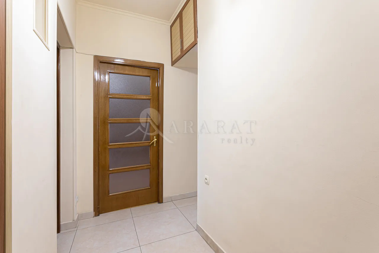 3 bedroom apartment for sale A. Avetisyan St, Arabkir Yerevan, 157417