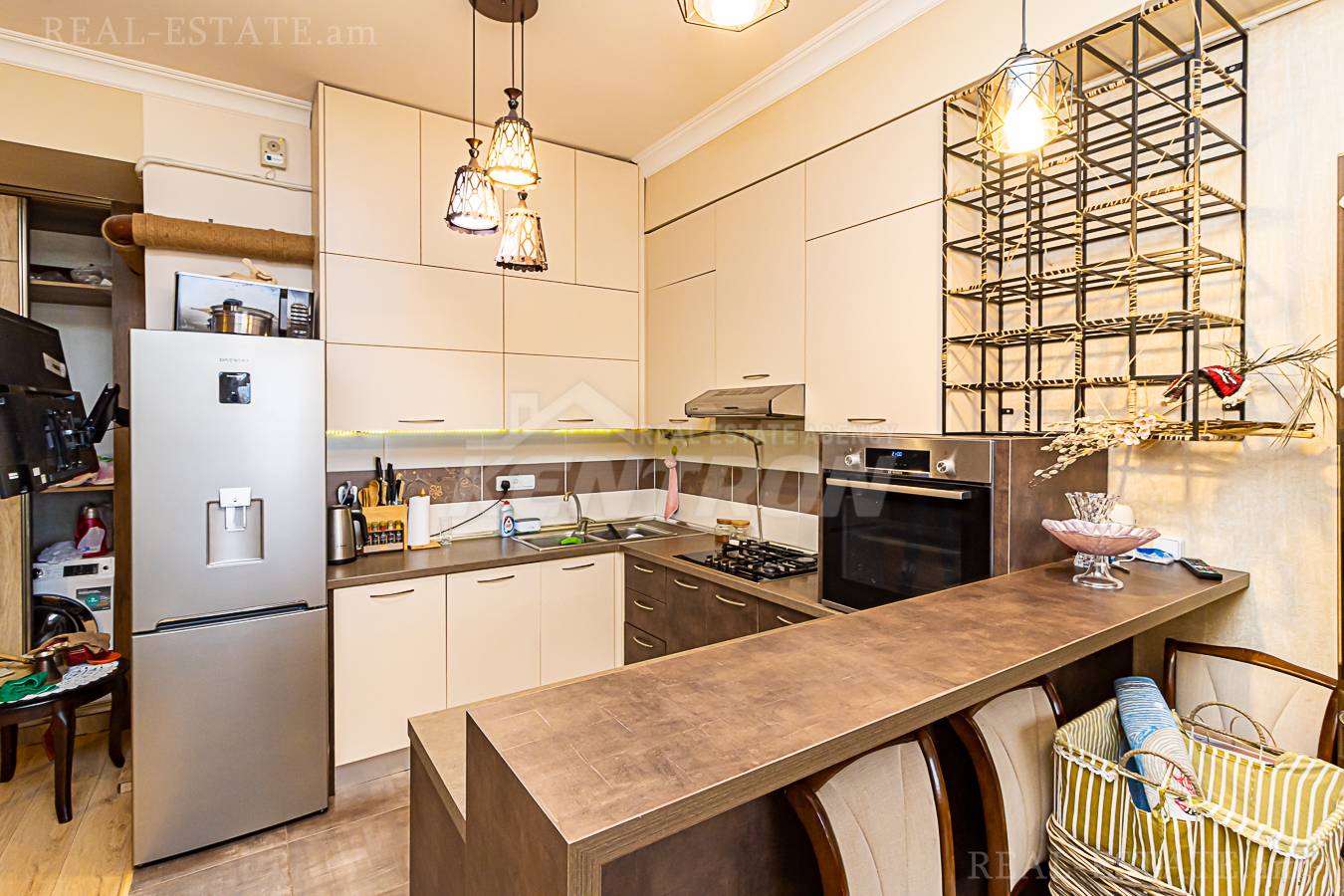 2 bedroom apartment for sale خیابان کومیتاس, عربگیر ایروان, 139806