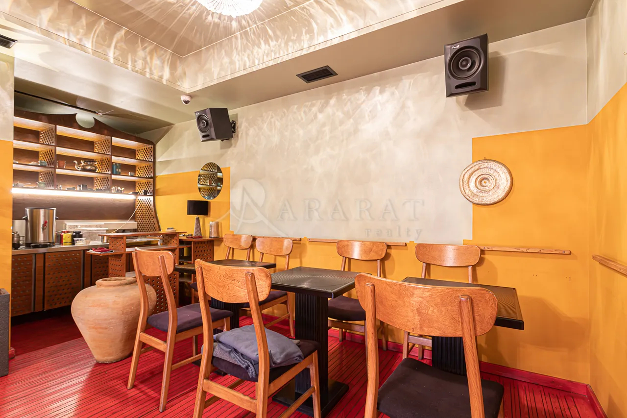 Commercial for rent خیابان ساریان, مرکز شهر ایروان, 157534