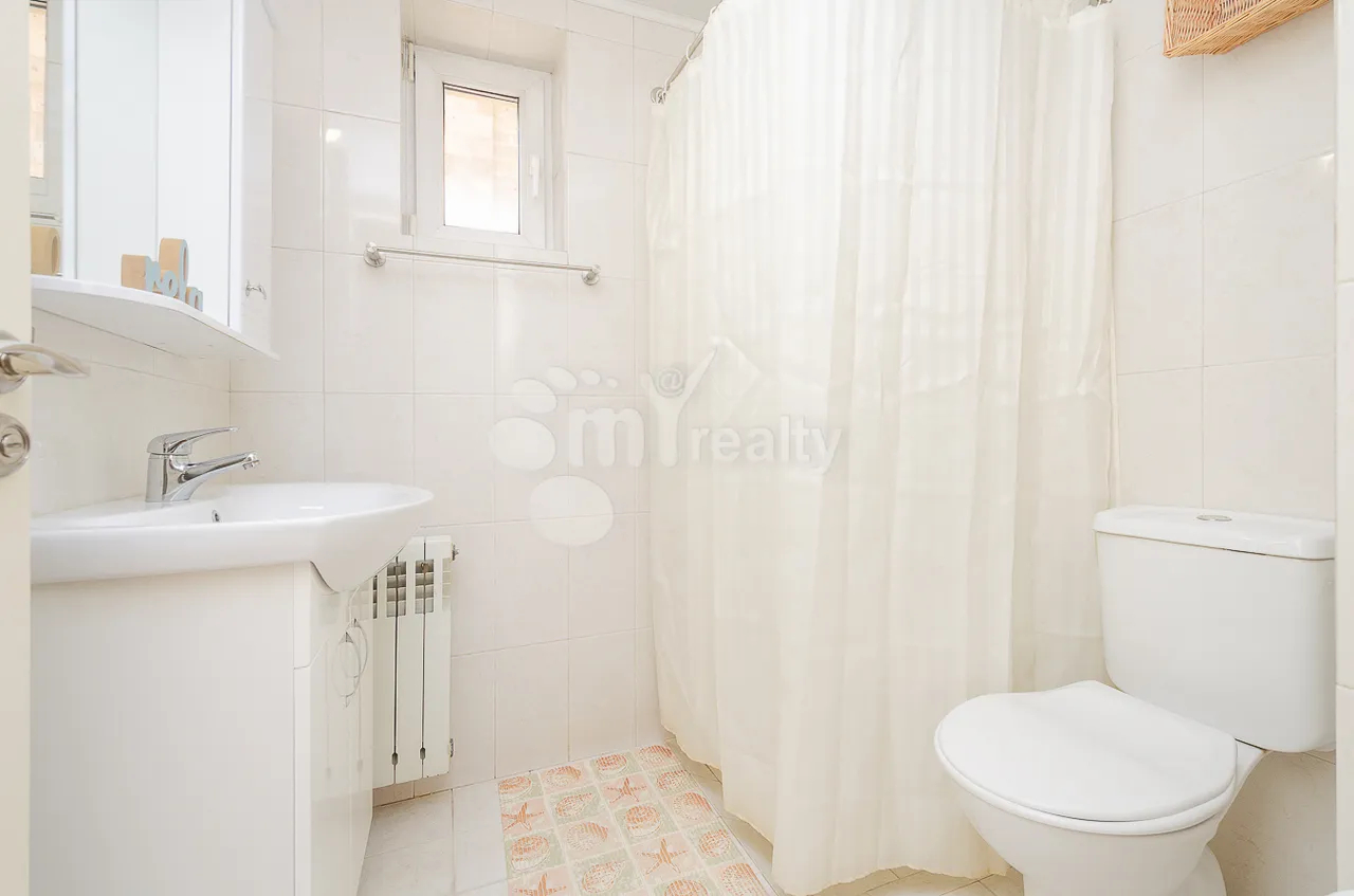 2 bedroom apartment for sale Amiryan St, Center Yerevan, 160857