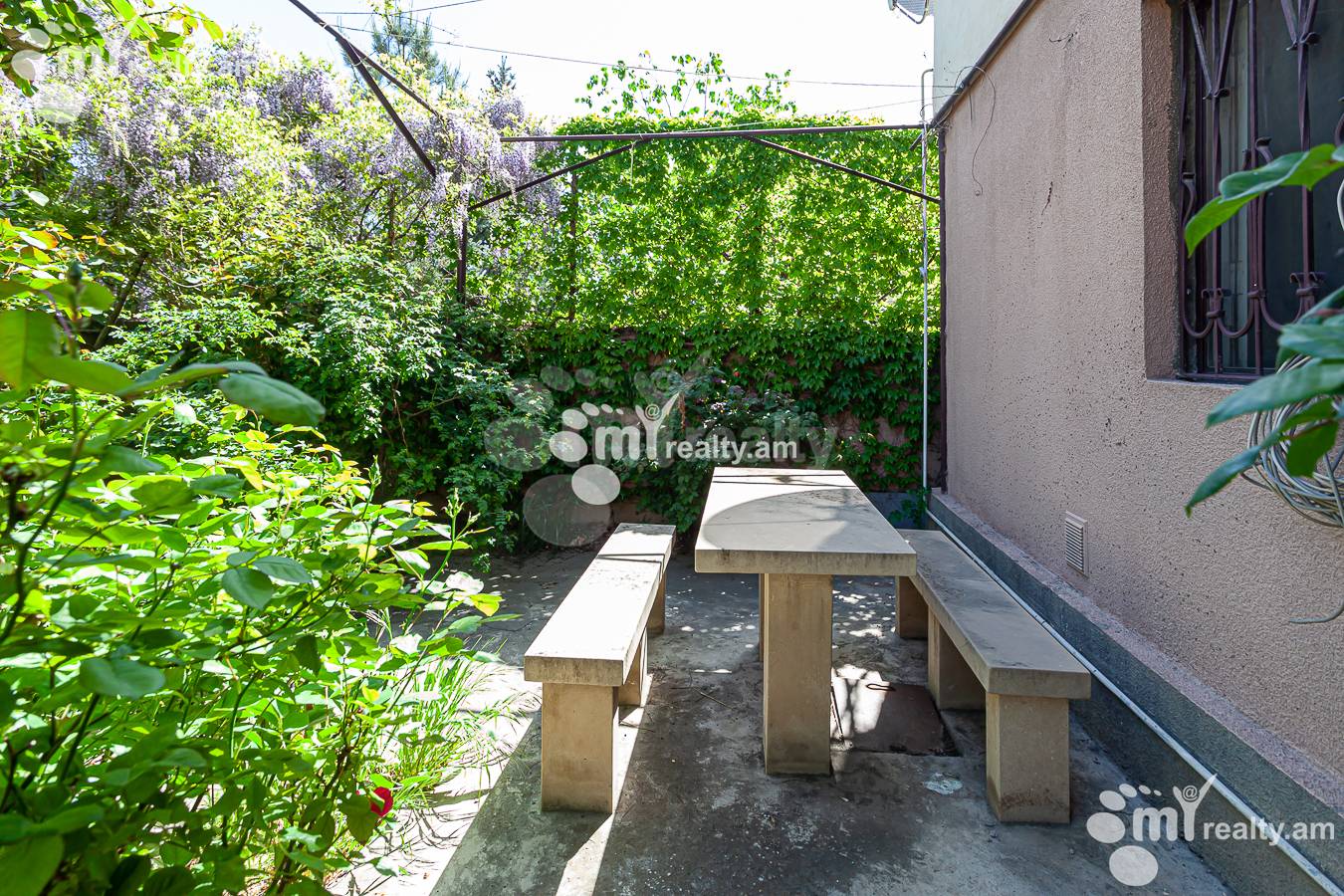 Купить дом Барбюс ул, Арабкир Ереван, 152132