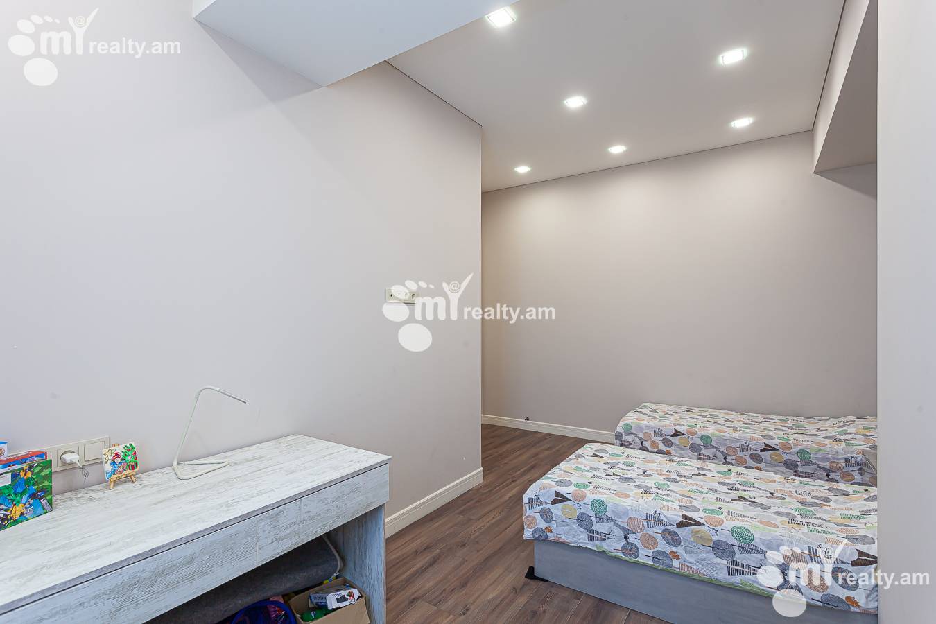 4 bedroom apartment for sale خیابان مالخاسیانتس, عربگیر ایروان, 152404