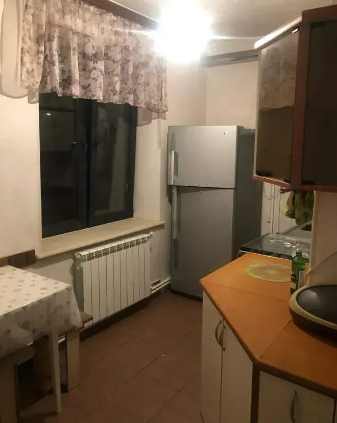 3 bedroom apartment for rent Abovyan St, Center Yerevan, 161850