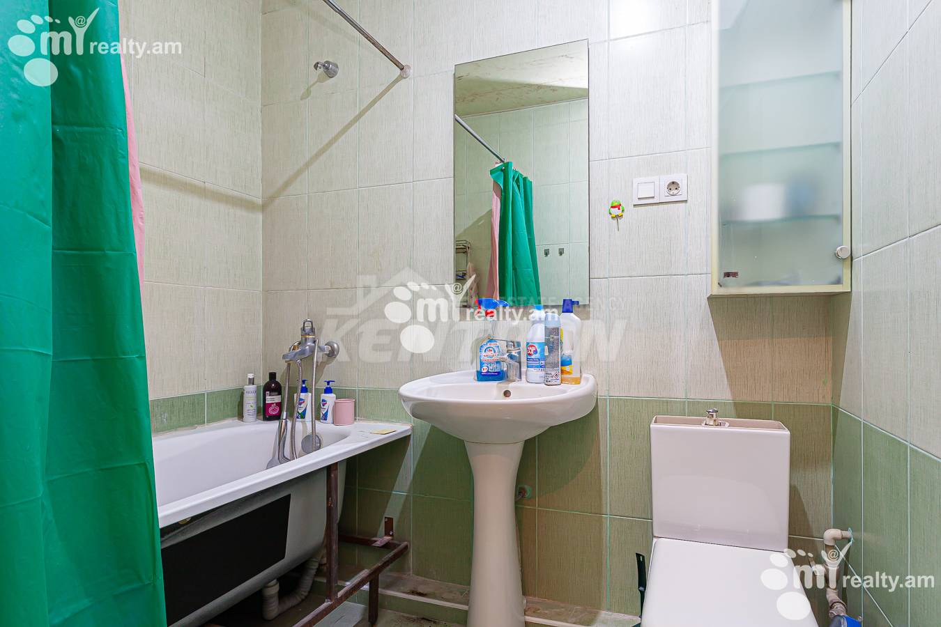 Купить 2 комнатную квартиру Аргишти ул, Центр Ереван, 143691