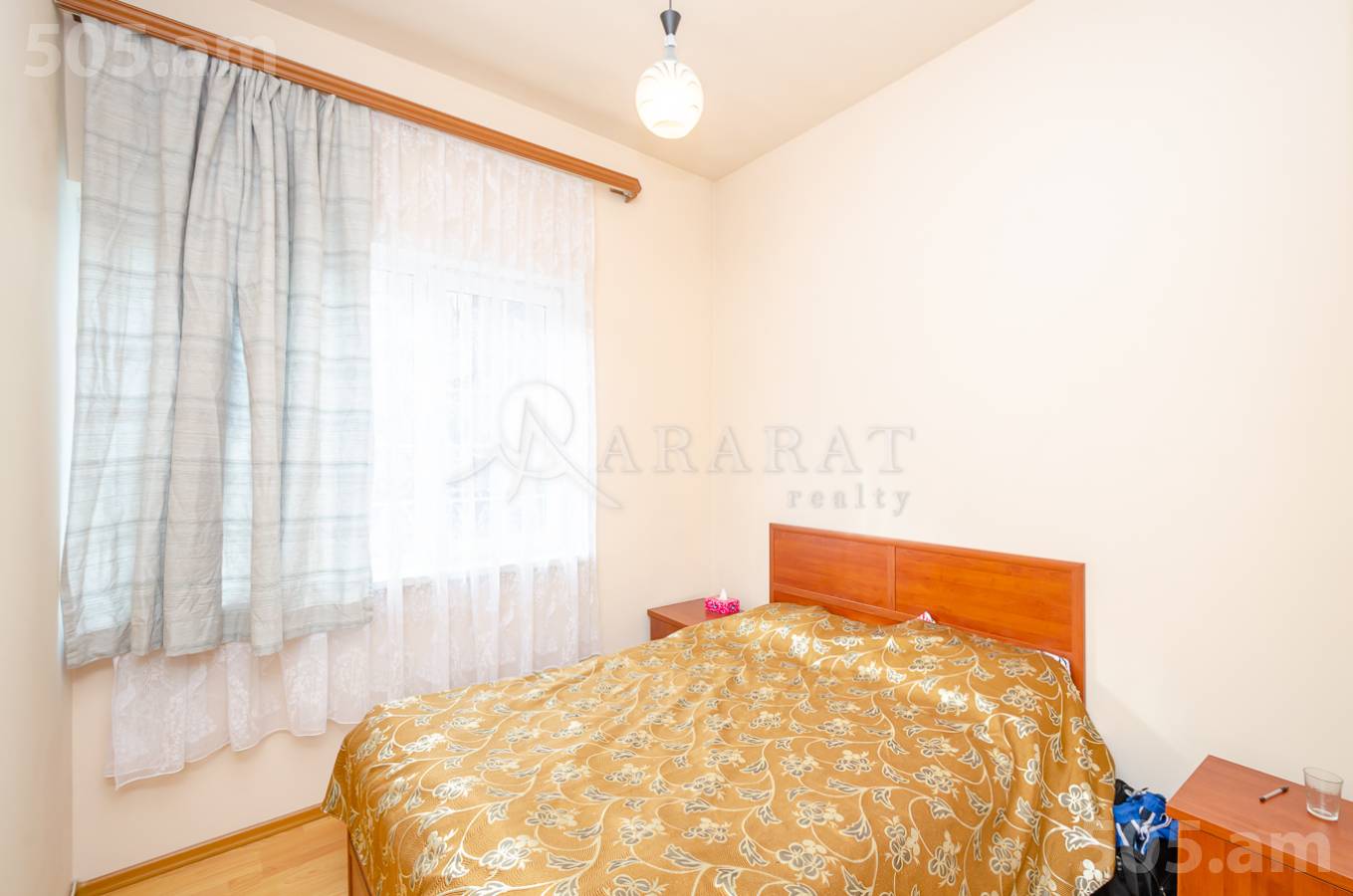 3 bedroom apartment for sale خیابان ماشتوتس, مرکز شهر ایروان, 152175