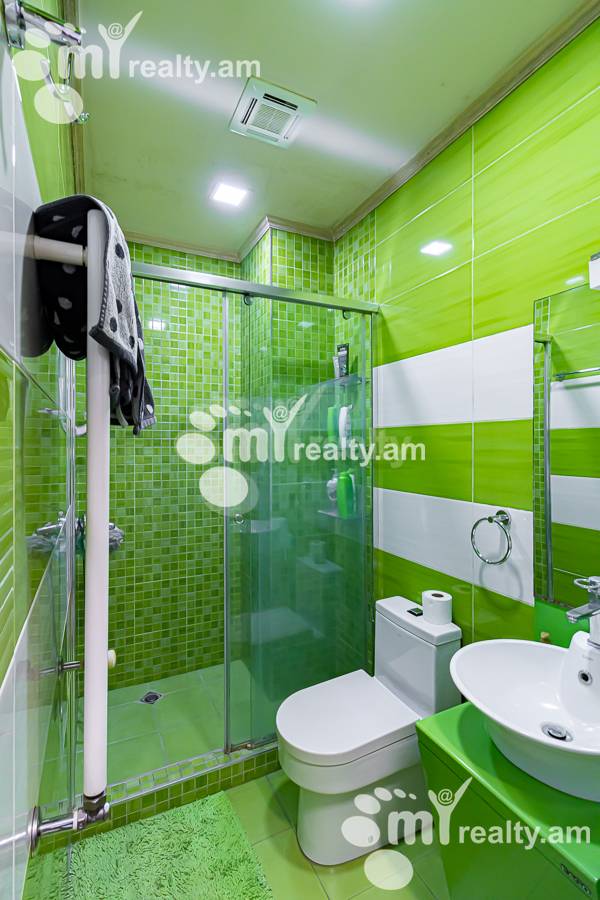 3 սենյականոց բնակարան  Ռոստոմի փող, Կենտրոն Երևան, 154385