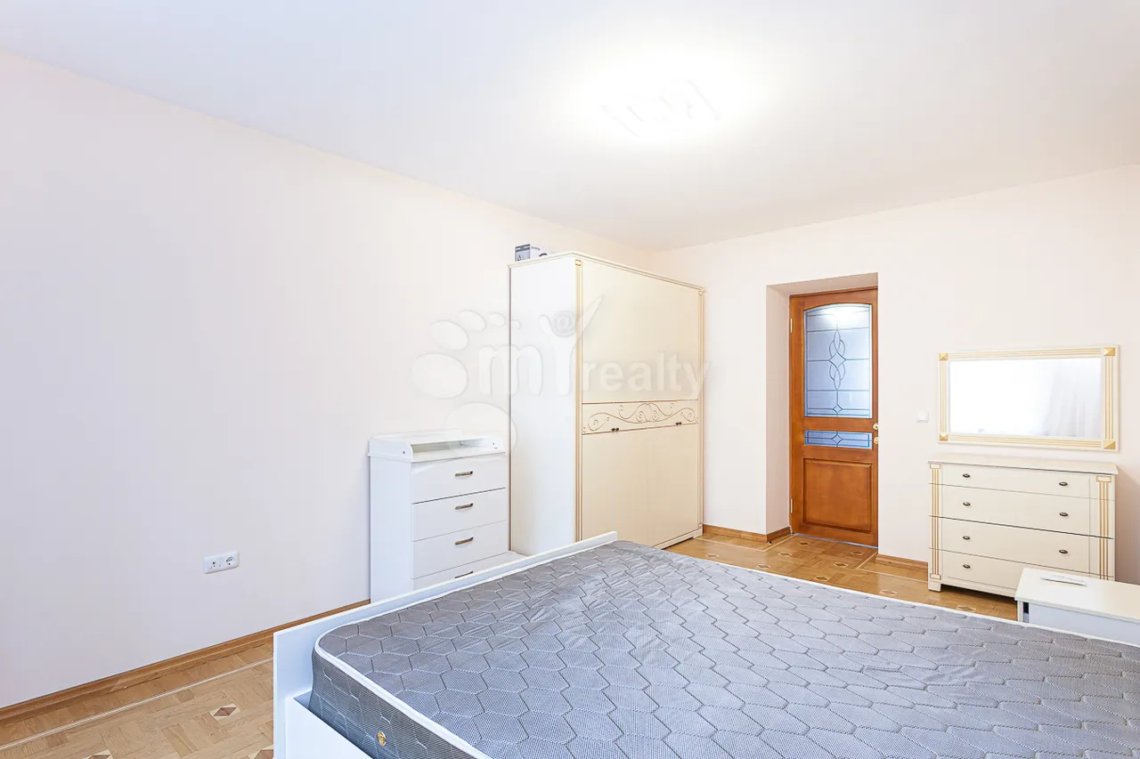 3 bedroom apartment for rent خیابان تومانیان, مرکز شهر ایروان, 161523