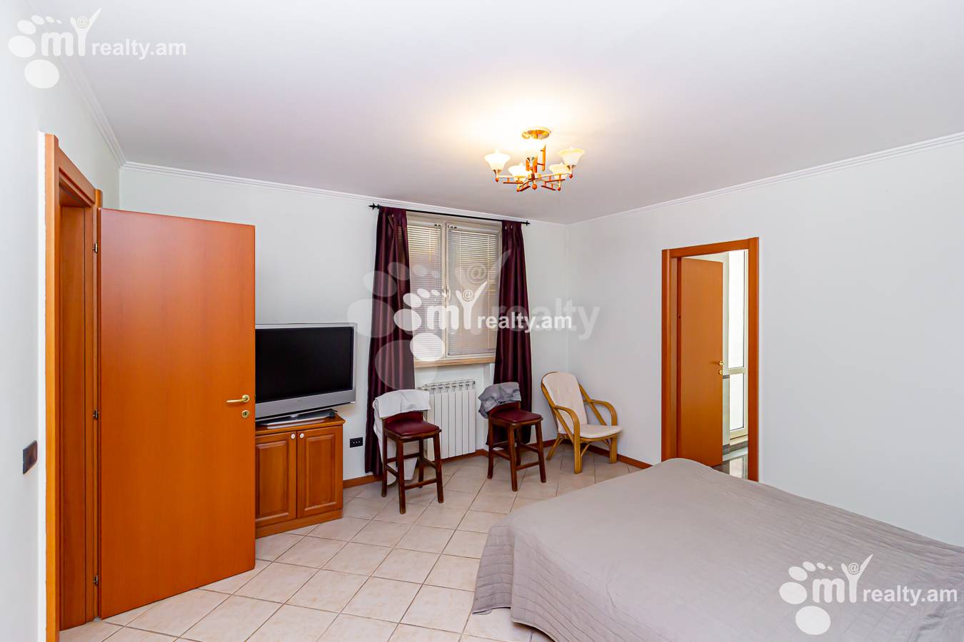 4 bedroom apartment for sale M.Khorenatsi St, Center Yerevan, 152240