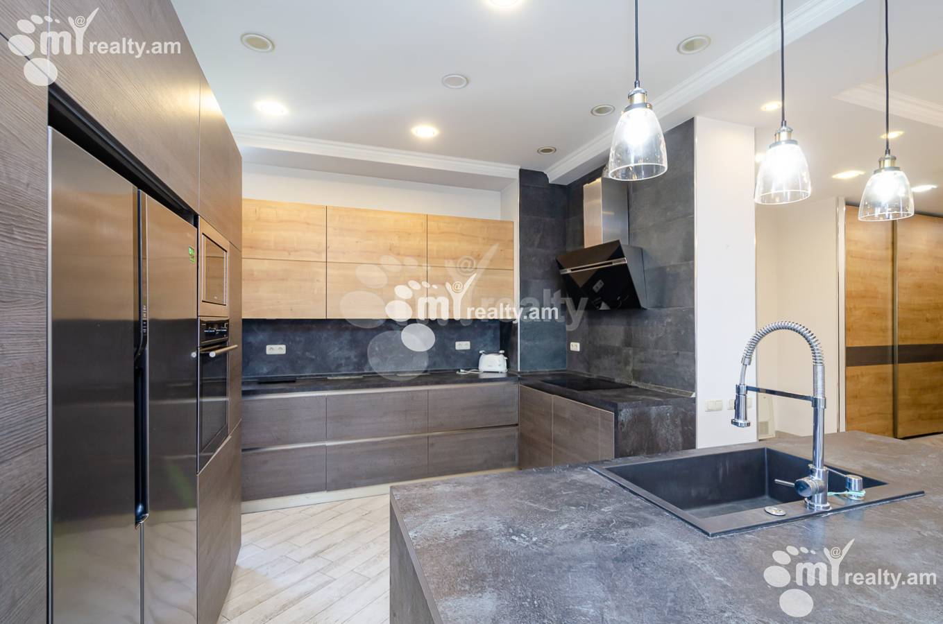 4 bedroom apartment for sale N. Zaryan St, Arabkir Yerevan, 152096