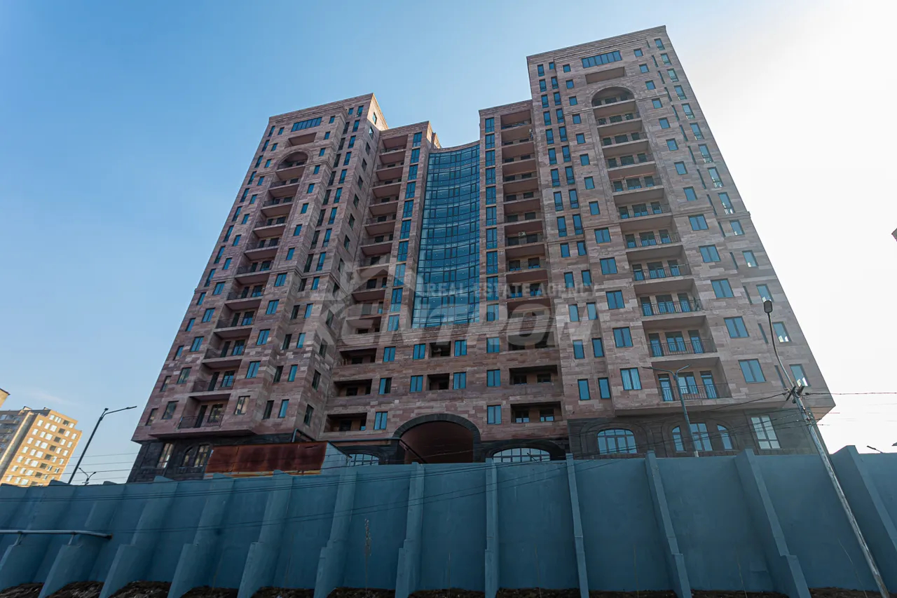 4 bedroom apartment for sale Gyurjyan St, Nor-Nork Yerevan, 158497