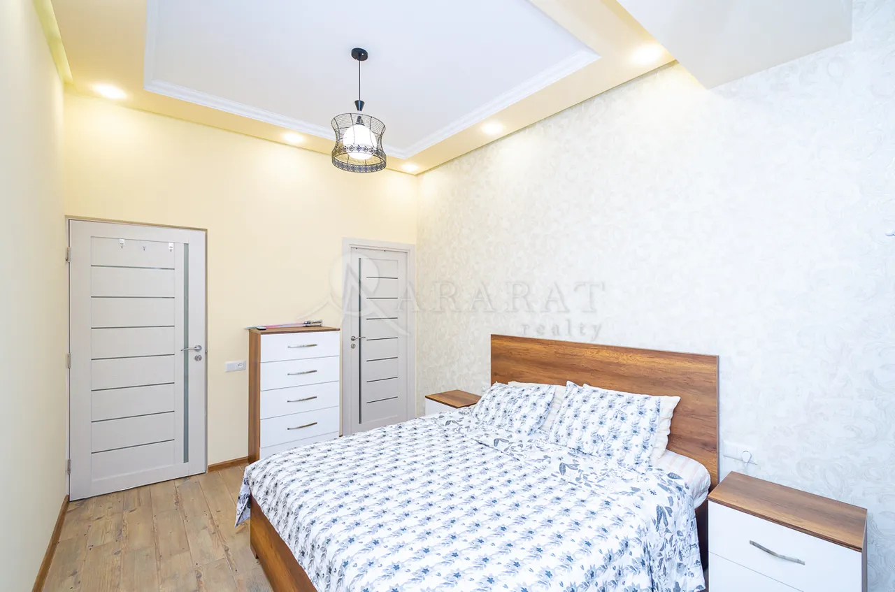 3 bedroom apartment for rent خیابان یِکمالیان, مرکز شهر ایروان, 158428