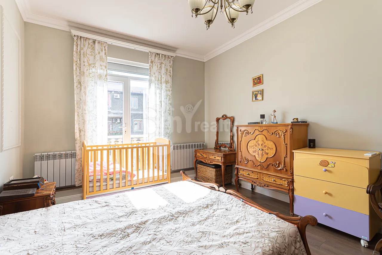 4 bedroom apartment for rent Pushkin St, Center Yerevan, 158795