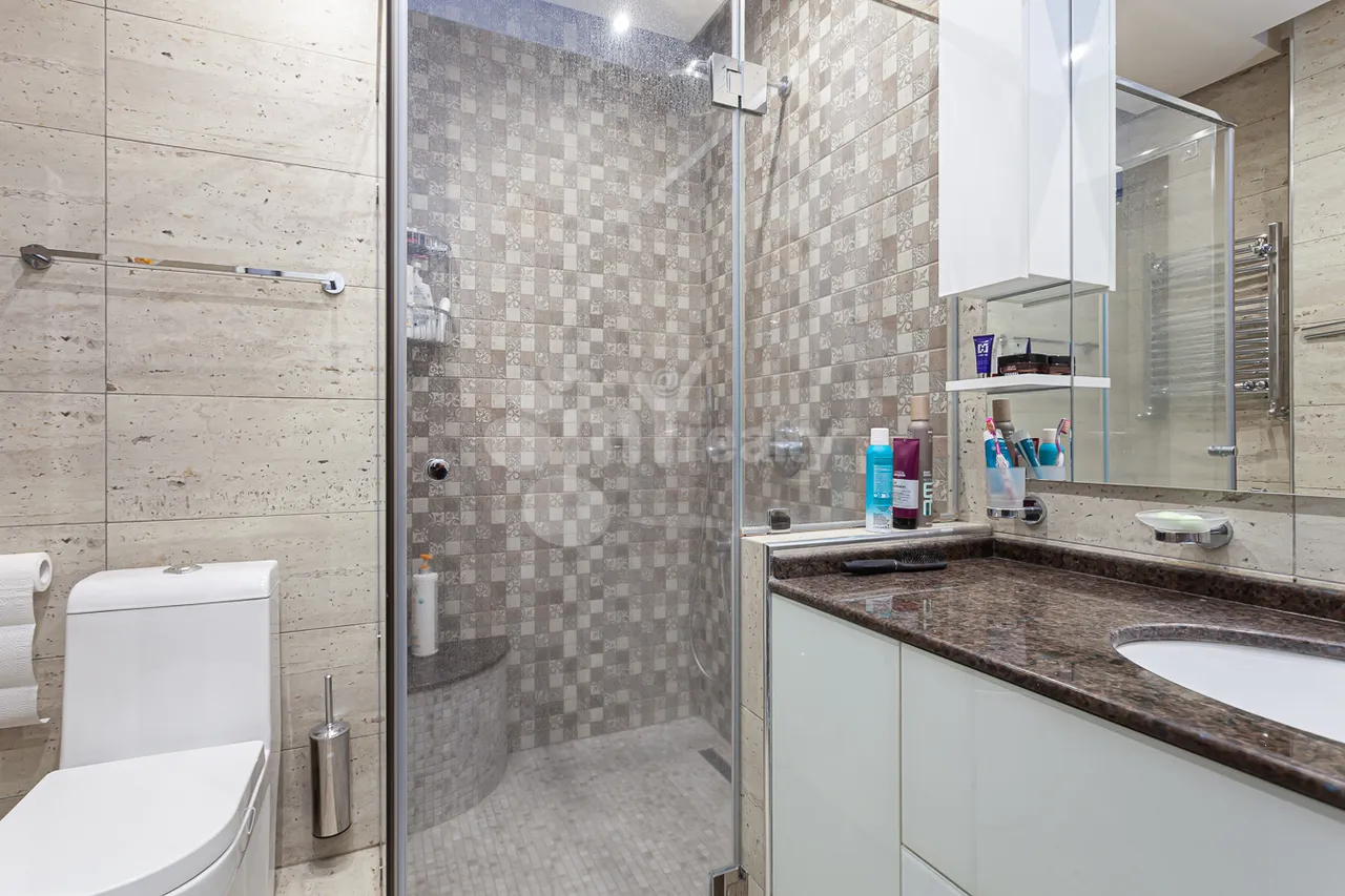 3 bedroom apartment for sale Antarayin St, Center Yerevan, 161759