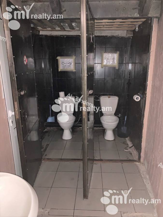 Commercial for sale خیابان موسکوویان, مرکز شهر ایروان, 136030