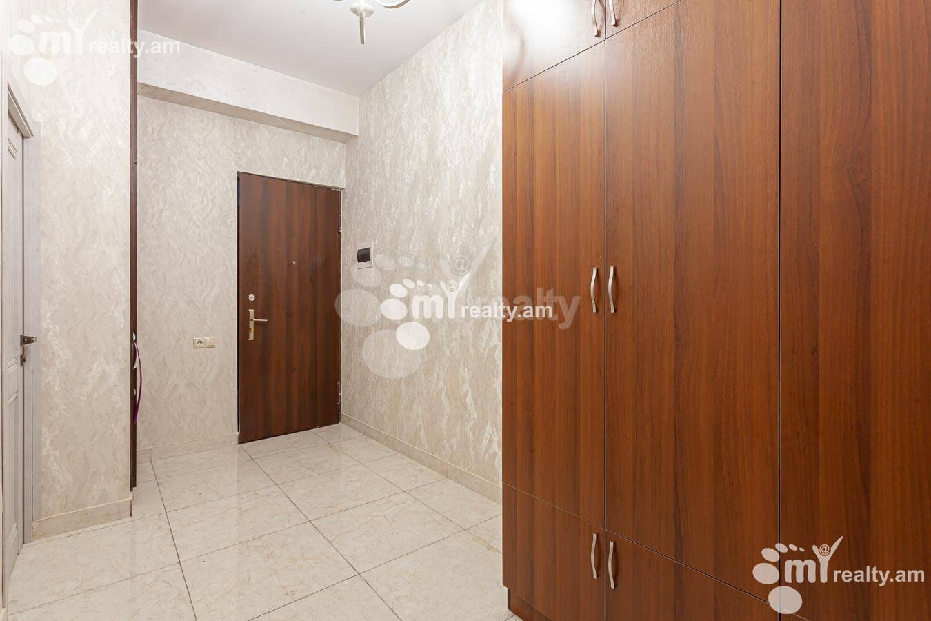 Купить 3 комнатную квартиру Налбандян ул, Центр Ереван, 155043