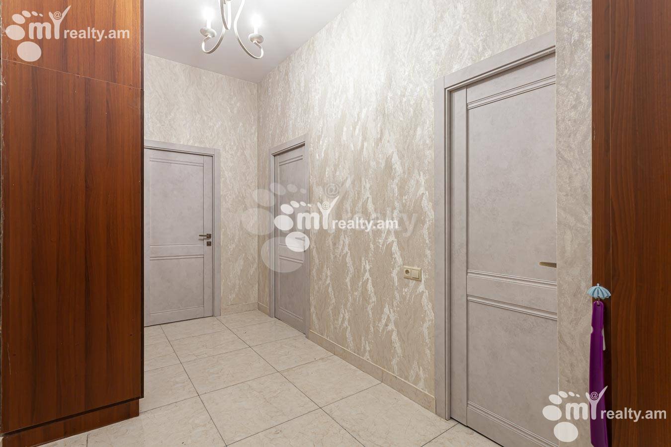 Купить 3 комнатную квартиру Налбандян ул, Центр Ереван, 155043