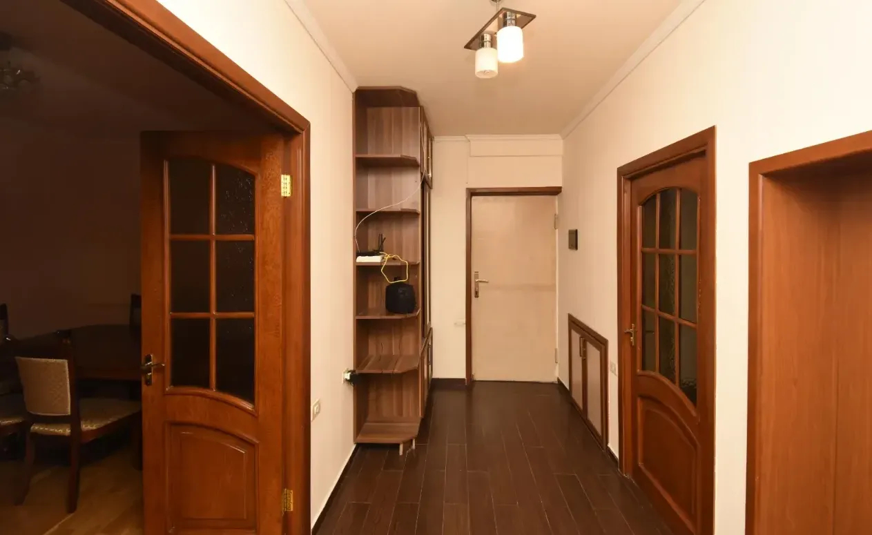 3 bedroom apartment for sale Azatutyan Ave, Arabkir Yerevan, 160405