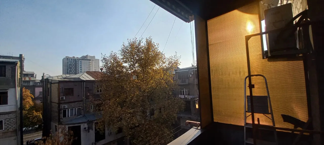 3 սենյականոց բնակարան  Մաշտոցի պող, Կենտրոն Երևան, 158091