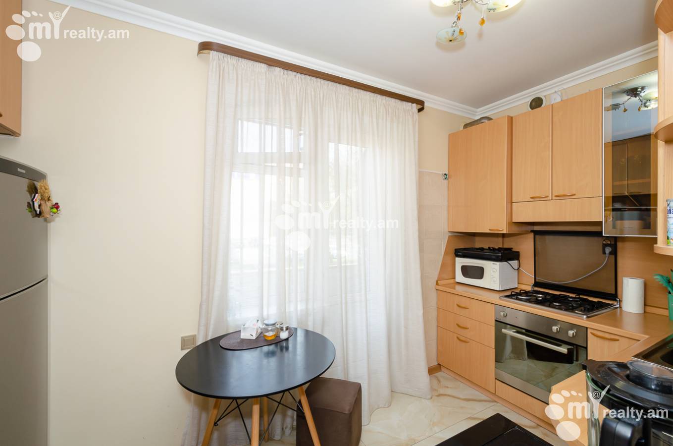 3 bedroom apartment for sale خیابان واهر. پاپازیان, عربگیر ایروان, 144066