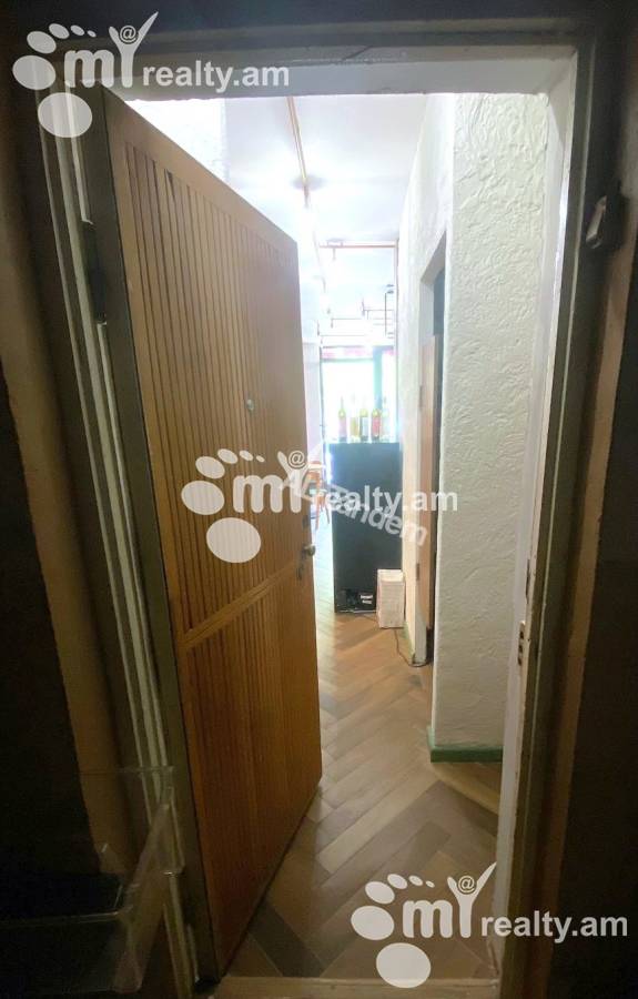 Купить коммерческoе помещение Сарян ул, Центр Ереван, 154287
