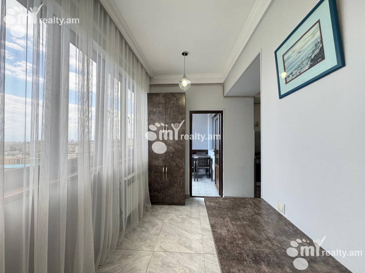 4 bedroom apartment for sale Charents St, Center Yerevan, 160427