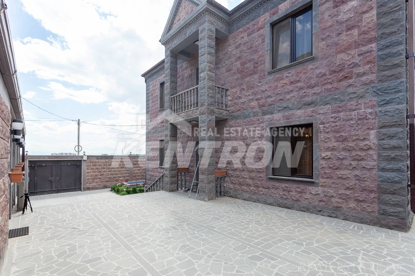 Купить дом Давиташен 1 ый блок, Давташен Ереван, 140823