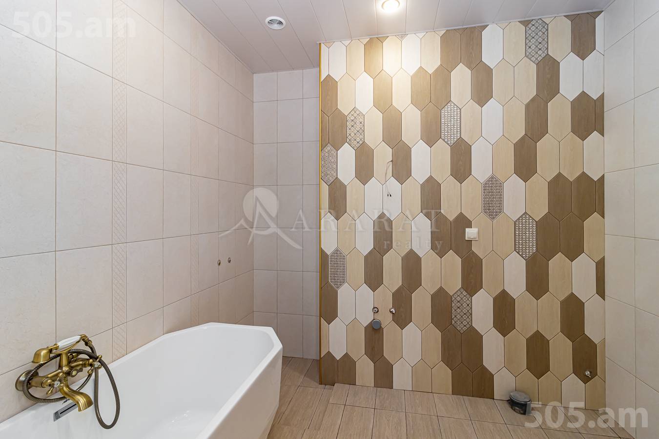 3 bedroom apartment for sale Adonts St, Arabkir Yerevan, 153175