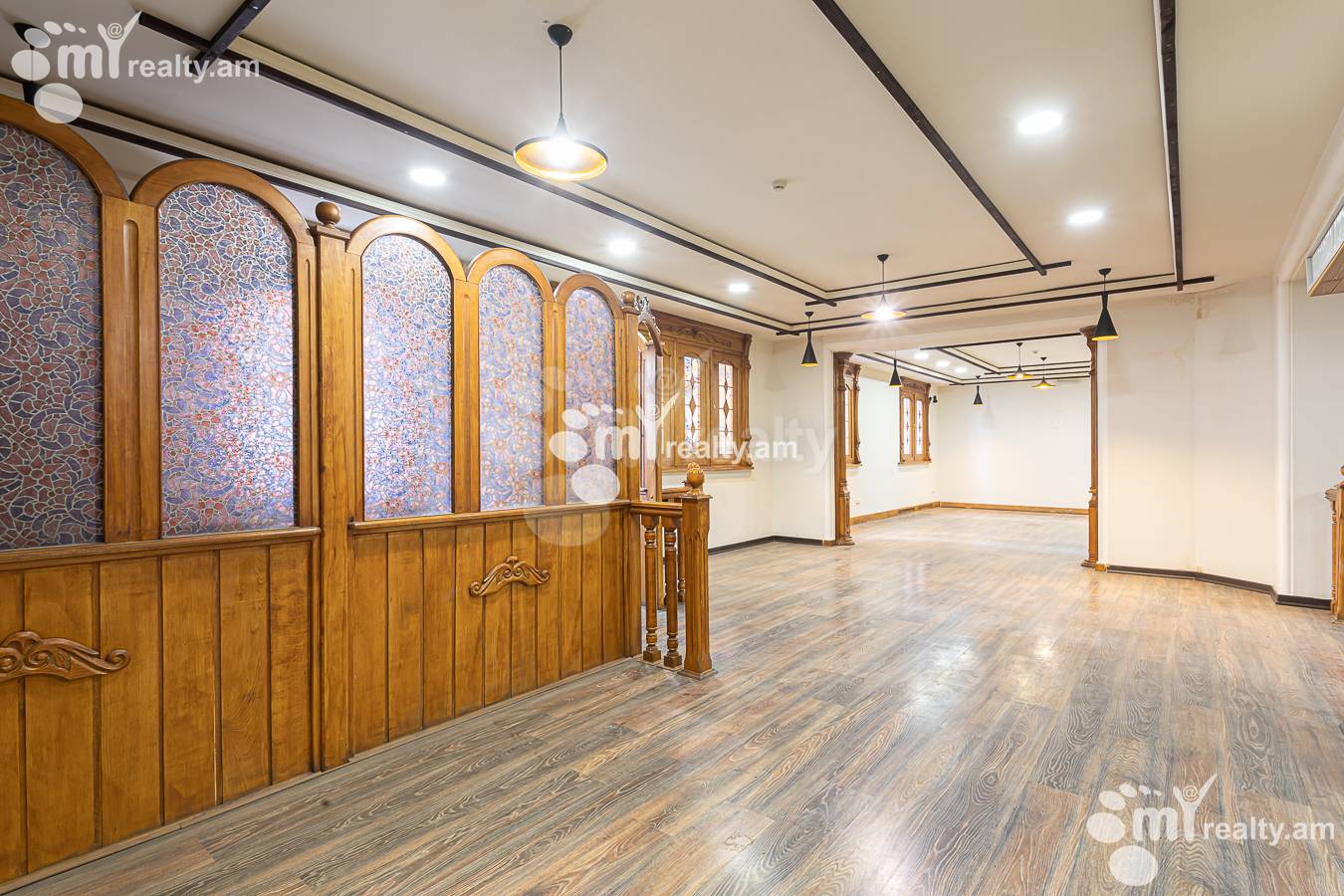 Купить коммерческoе помещение Саят-Нова пр, Центр Ереван, 156743