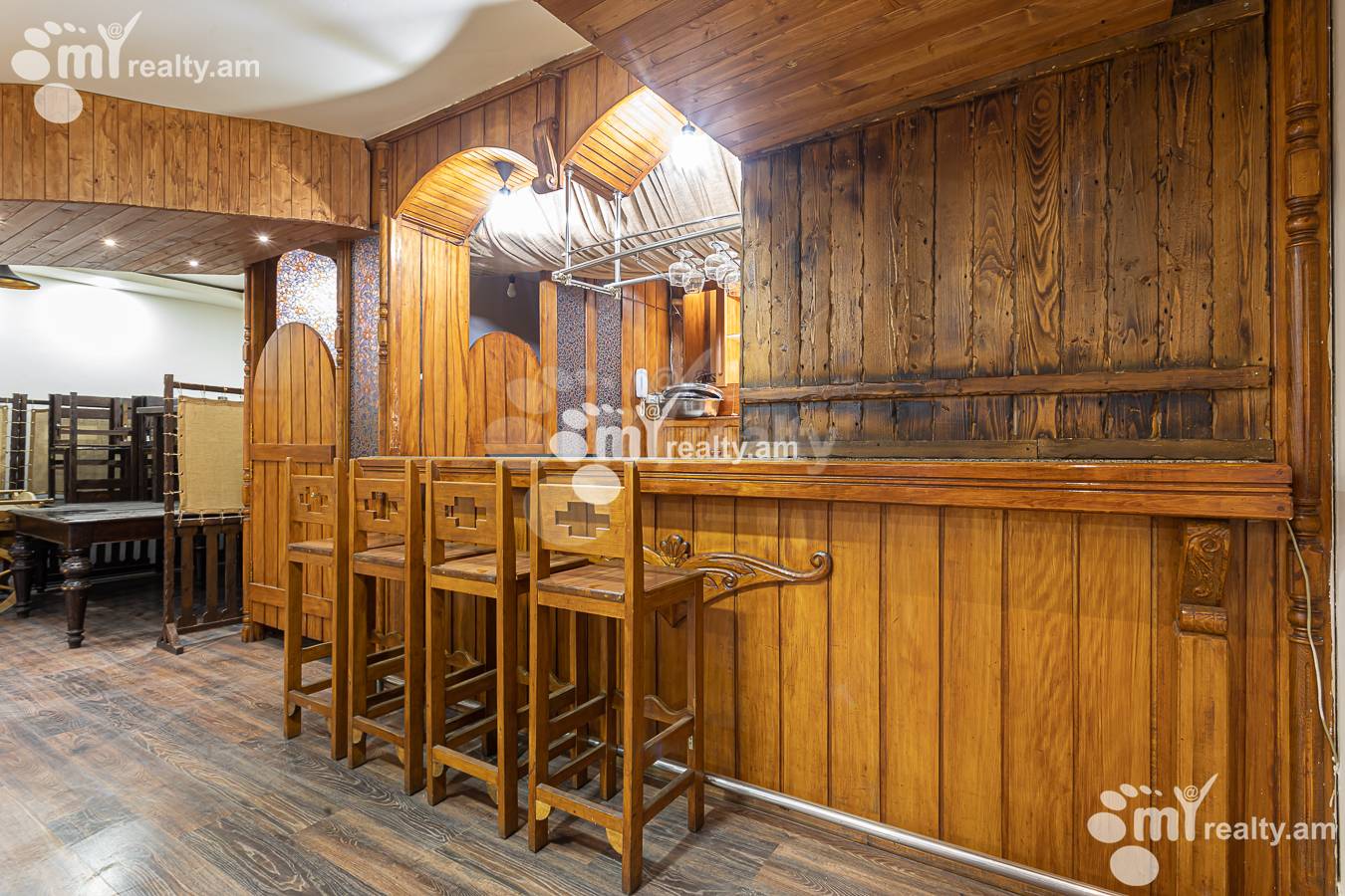 Купить коммерческoе помещение Саят-Нова пр, Центр Ереван, 156743