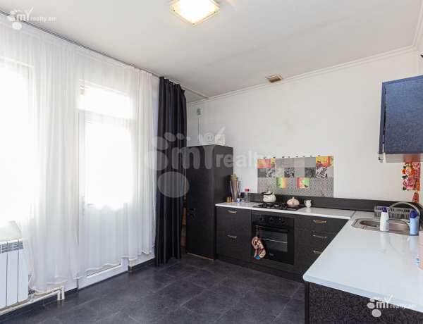 3-senyakanoc-bnakaran-vacharq-Yerevan-Center