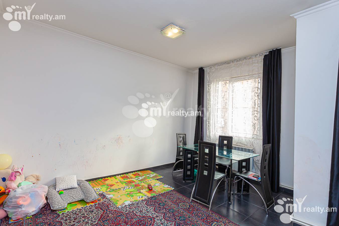3 bedroom apartment for sale Abovyan St, Center Yerevan, 148913