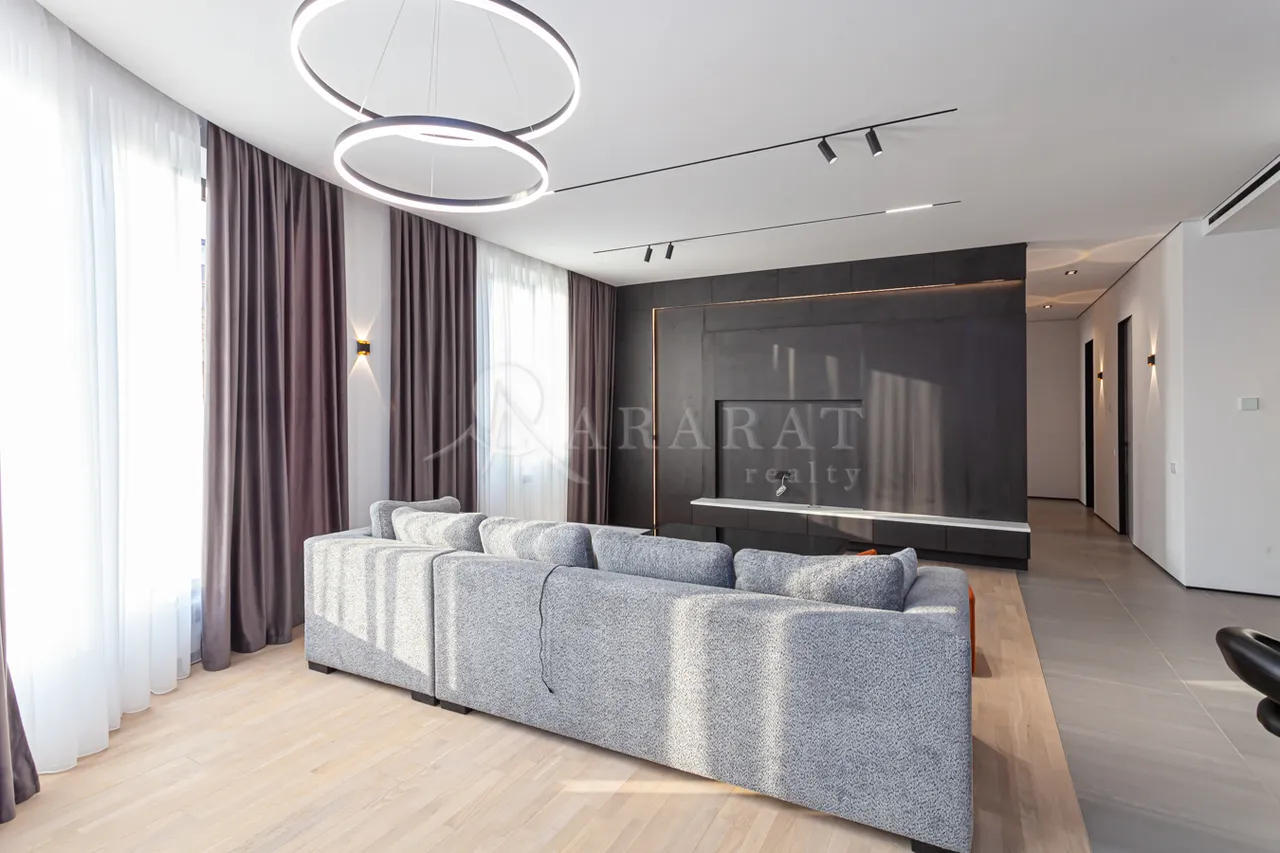 4 bedroom apartment for sale Aram St, Center Yerevan, 158707