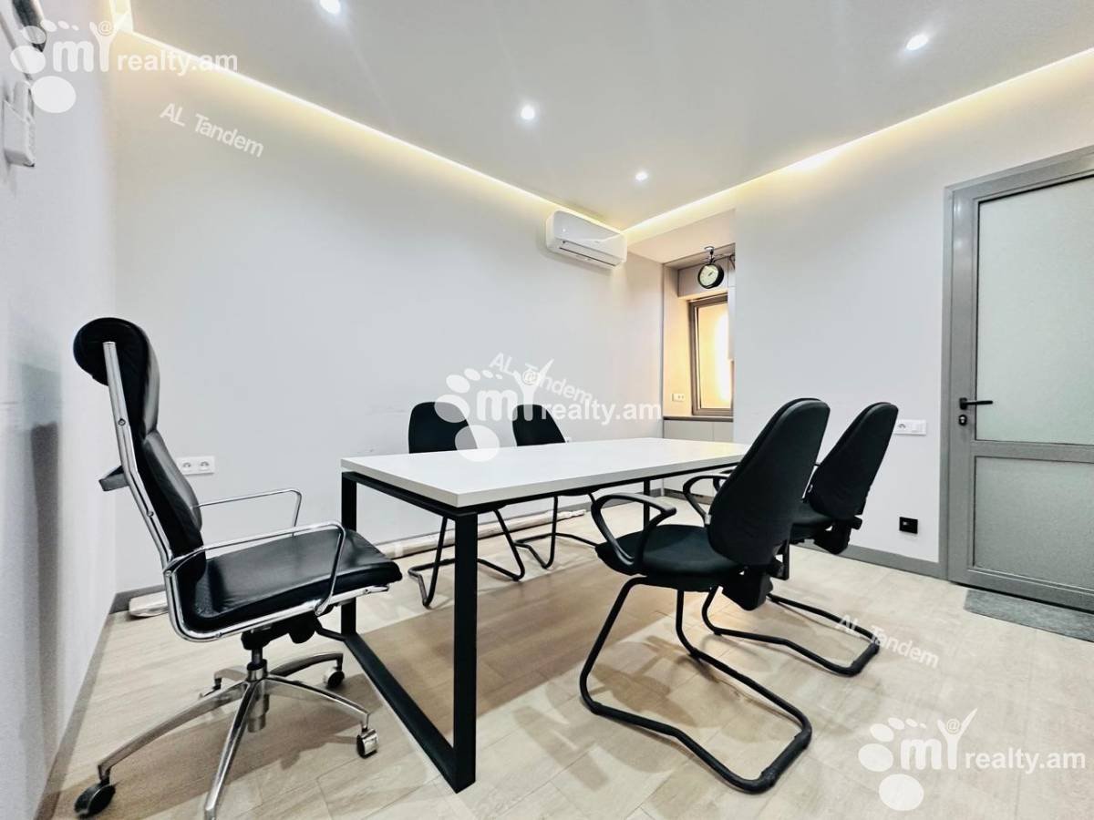 Commercial property for rent rue d'Amiryan, Center Yerevan, 156437