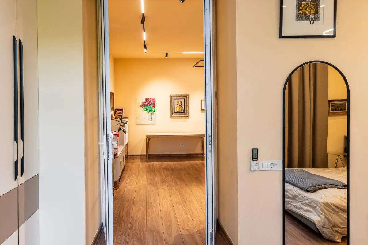 4 սենյականոց բնակարան  Բաղրամյան պող(Կենտրոն), Կենտրոն Երևան, 158463