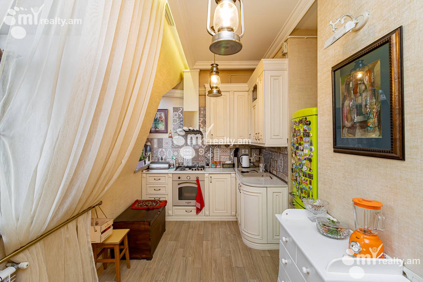 3 սենյականոց բնակարան  Բայրոնի փող, Կենտրոն Երևան, 143838