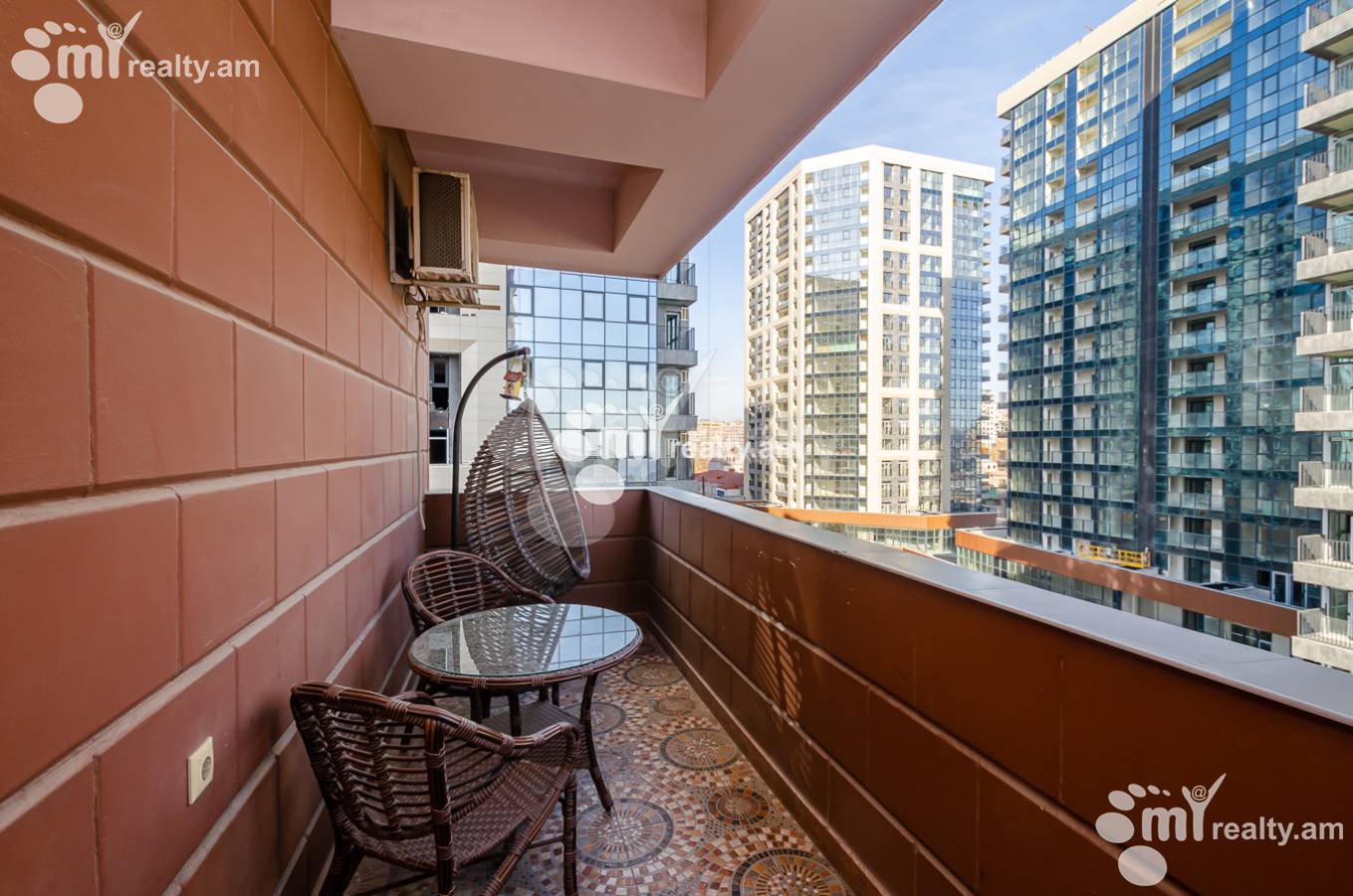 3 սենյականոց բնակարան  Կոմիտասի պող, Արաբկիր Երևան, 154211