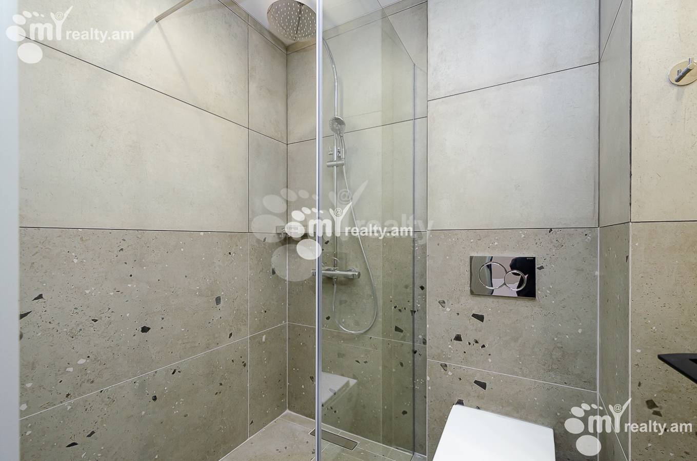 3 bedroom apartment for sale rue d'A.Manukyan, Center Yerevan, 152059