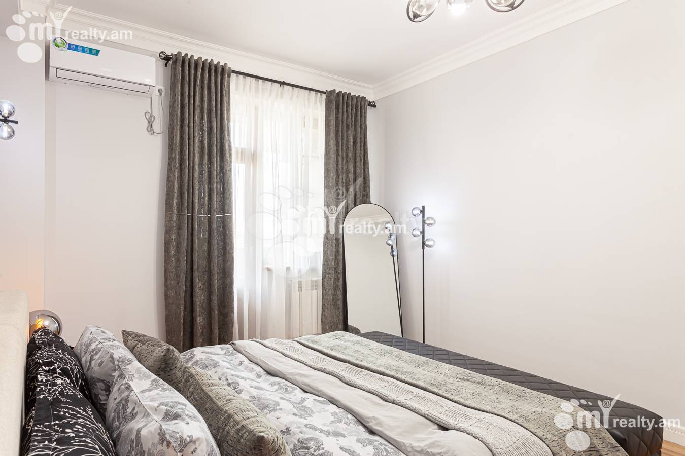 4 bedroom apartment for sale M․ Melqonyan str, مرکز شهر ایروان, 154447