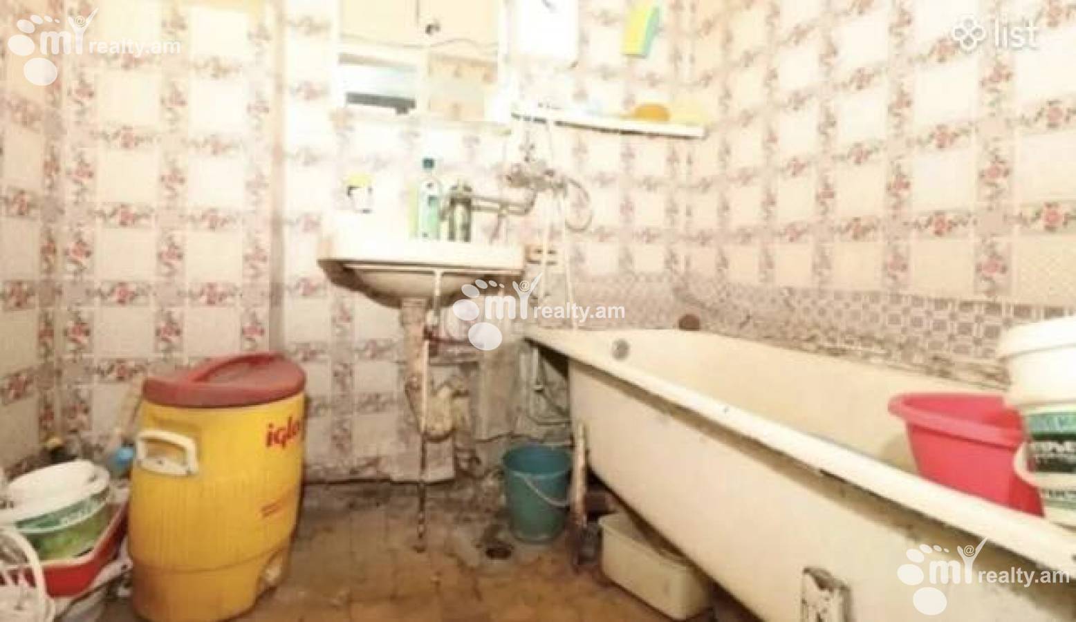 Купить 3 комнатную квартиру Нар Дос ул, Центр Ереван, 155313