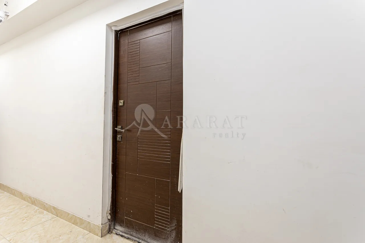 2 bedroom apartment for sale rue d'Aygestan 11, Center Yerevan, 157974