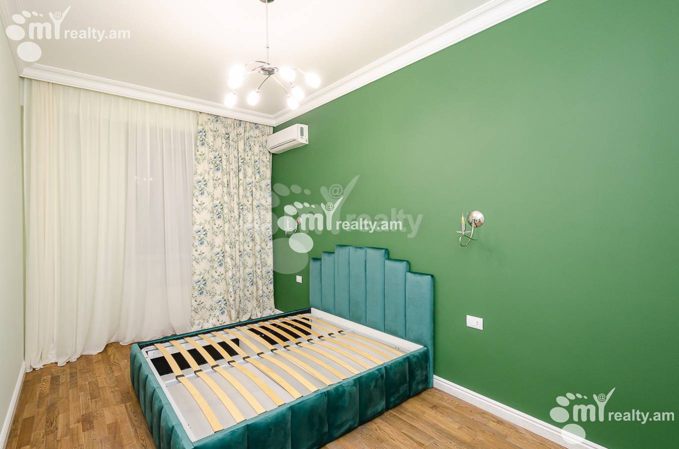 Снять 4 комнатную квартиру Амирян ул, Центр Ереван, 145989