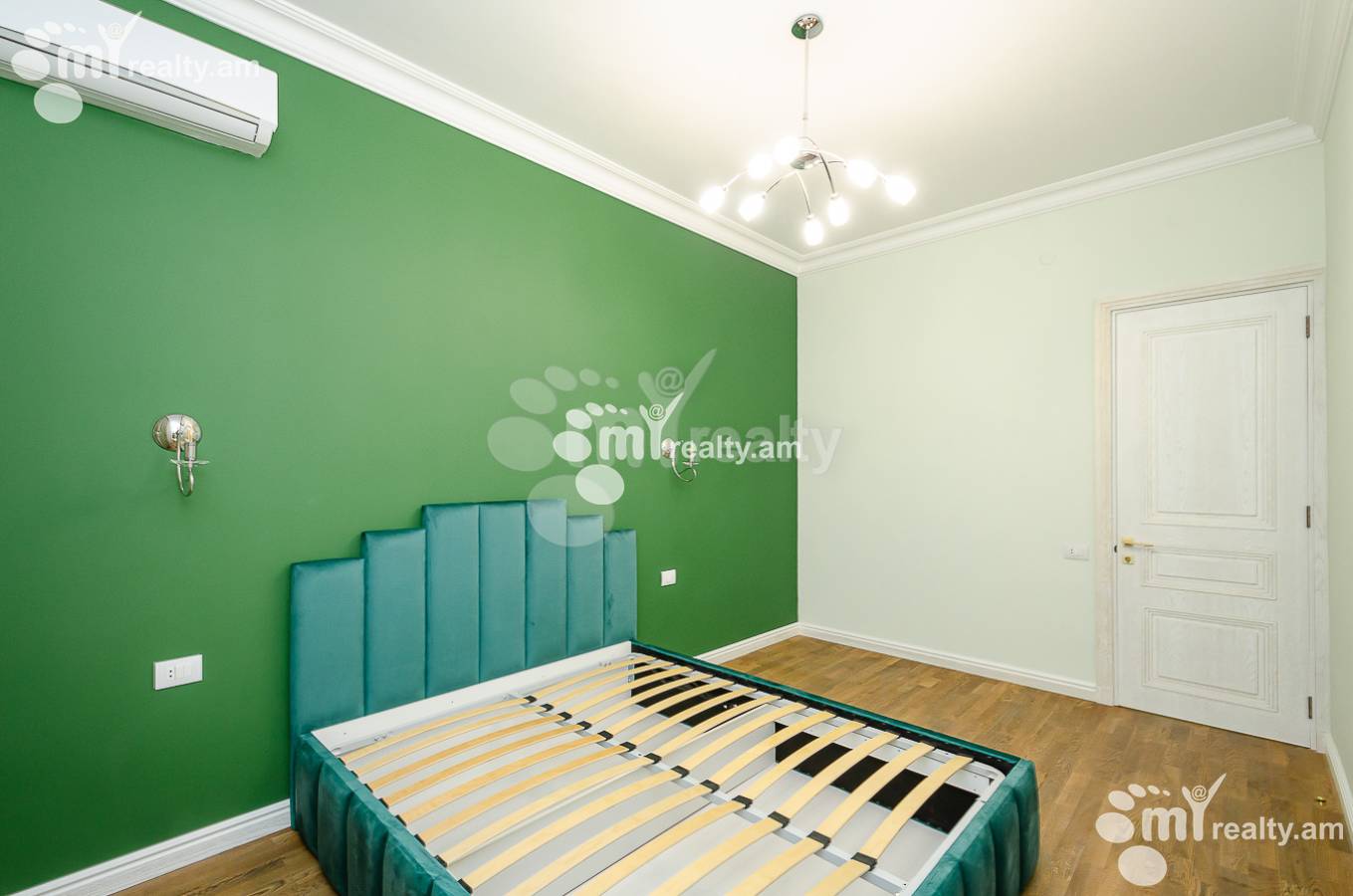 Снять 4 комнатную квартиру Амирян ул, Центр Ереван, 145989