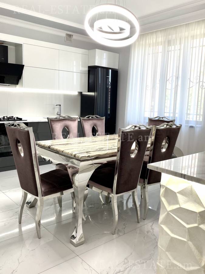 House for sale خیابان نازاربِکیان, آچاپنیاک ایروان, 127695