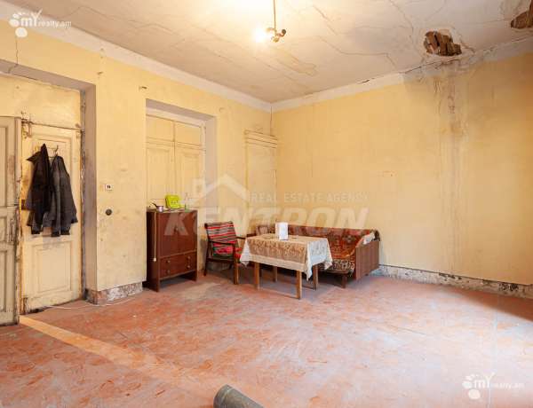 3-senyakanoc-bnakaran-vacharq-Yerevan-Center