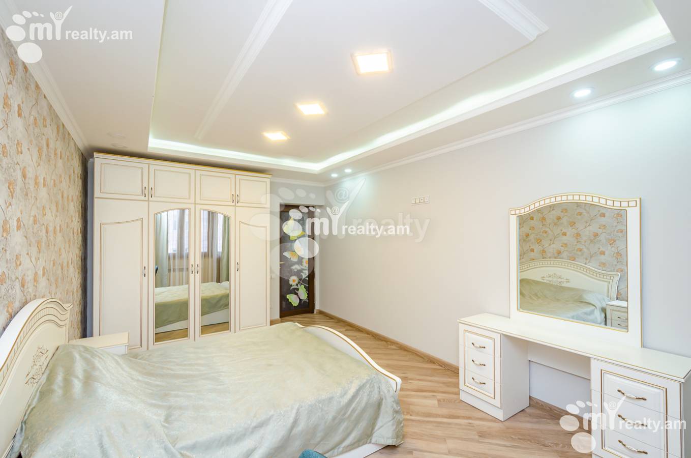 3 bedroom apartment for rent Koghbatsi St, Center Yerevan, 153193