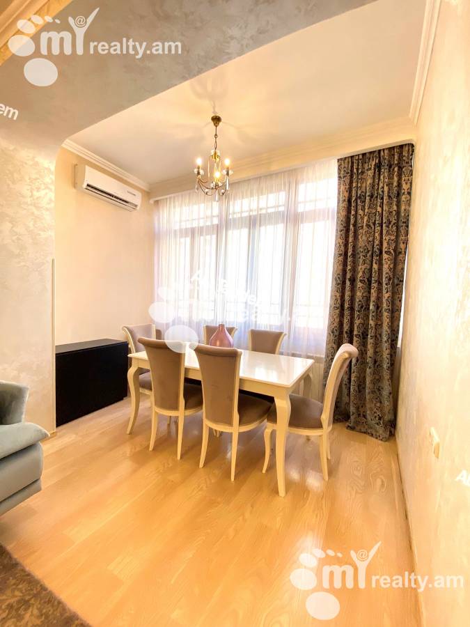 4 bedroom apartment for rent Saryan St, Center Yerevan, 143357